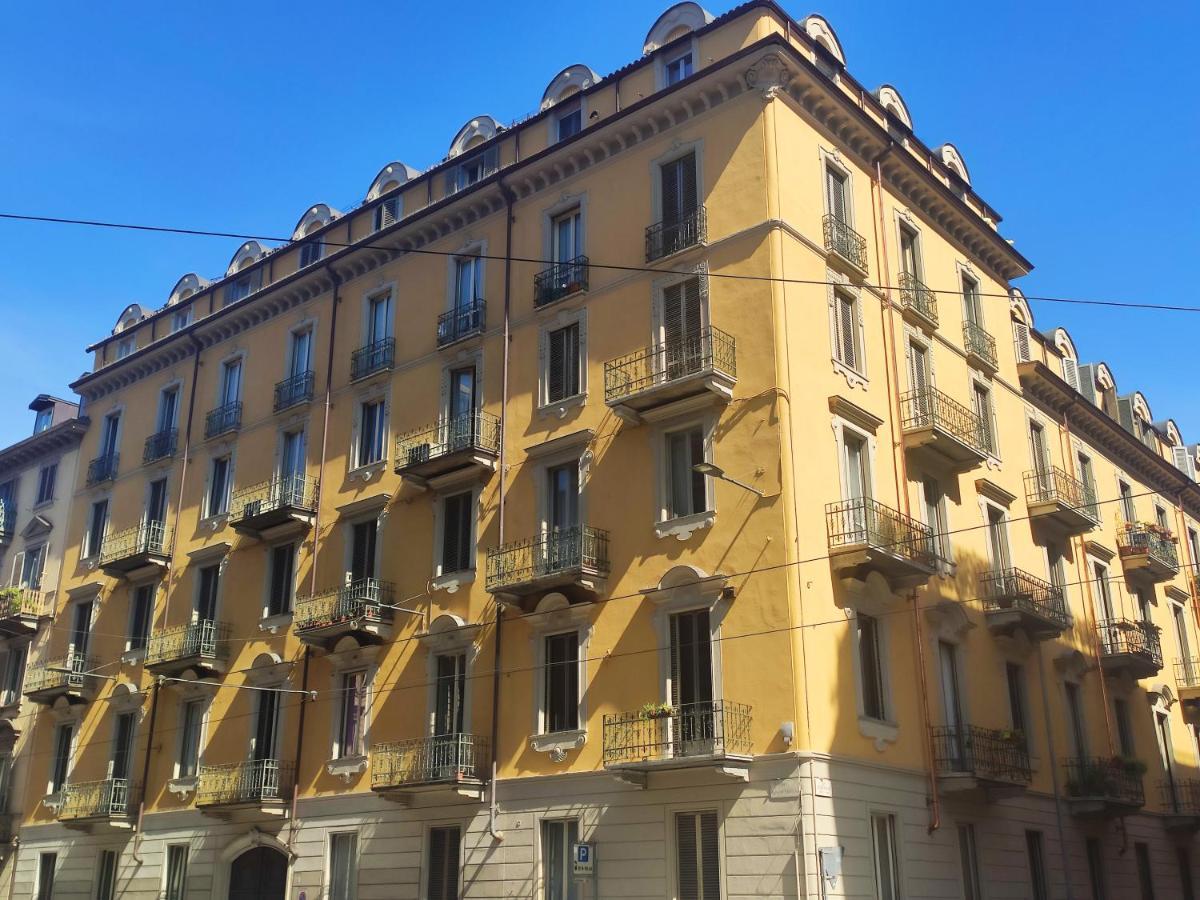 Appartamento Su Cortile Magico Турин Экстерьер фото