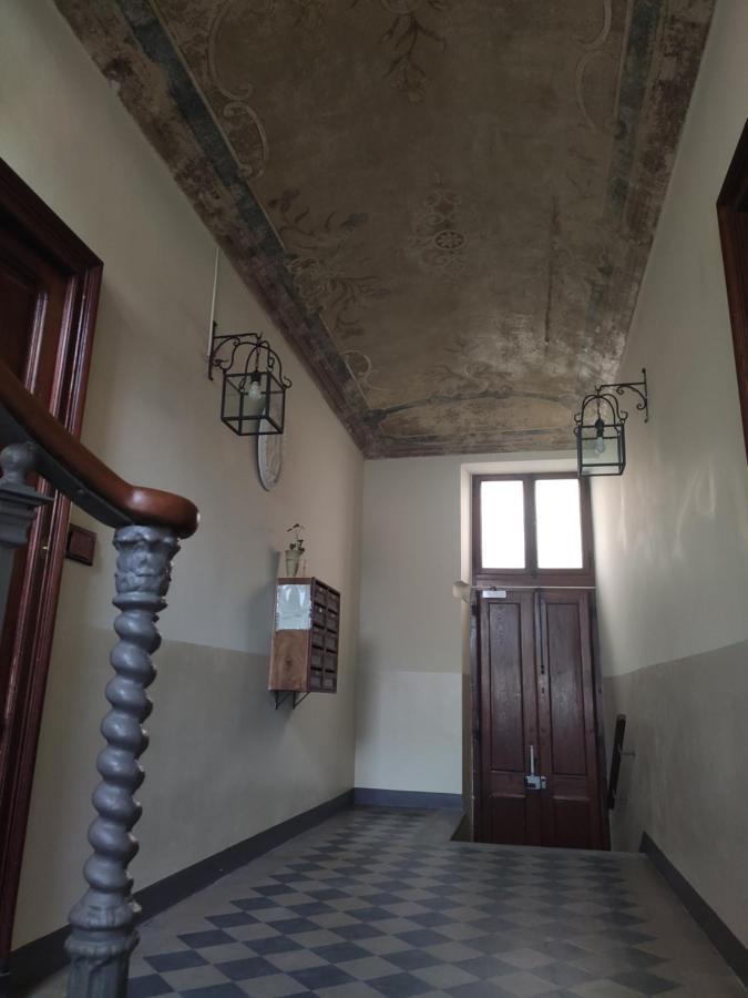 Appartamento Su Cortile Magico Турин Экстерьер фото