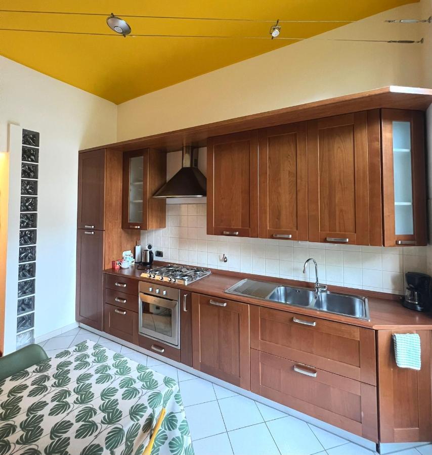 Appartamento Su Cortile Magico Турин Экстерьер фото