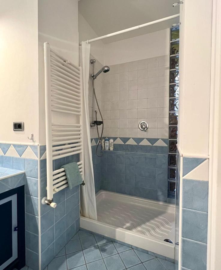 Appartamento Su Cortile Magico Турин Экстерьер фото