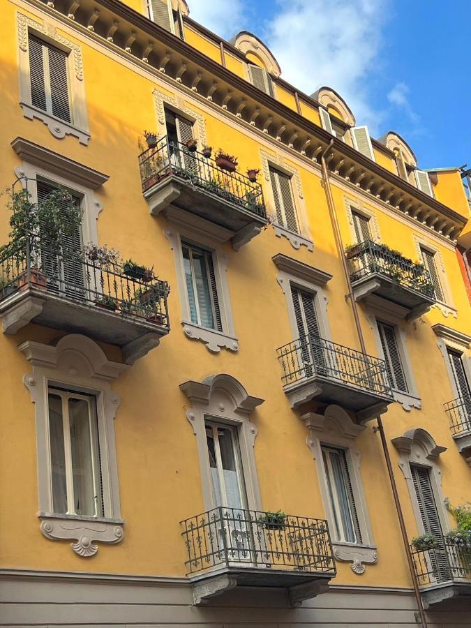 Appartamento Su Cortile Magico Турин Экстерьер фото